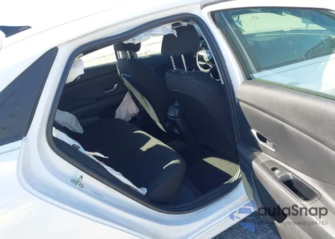 2024 Hyundai Elantra Sel z USA, uszkodzony, nr VIN KMHLM4DG9RU705364